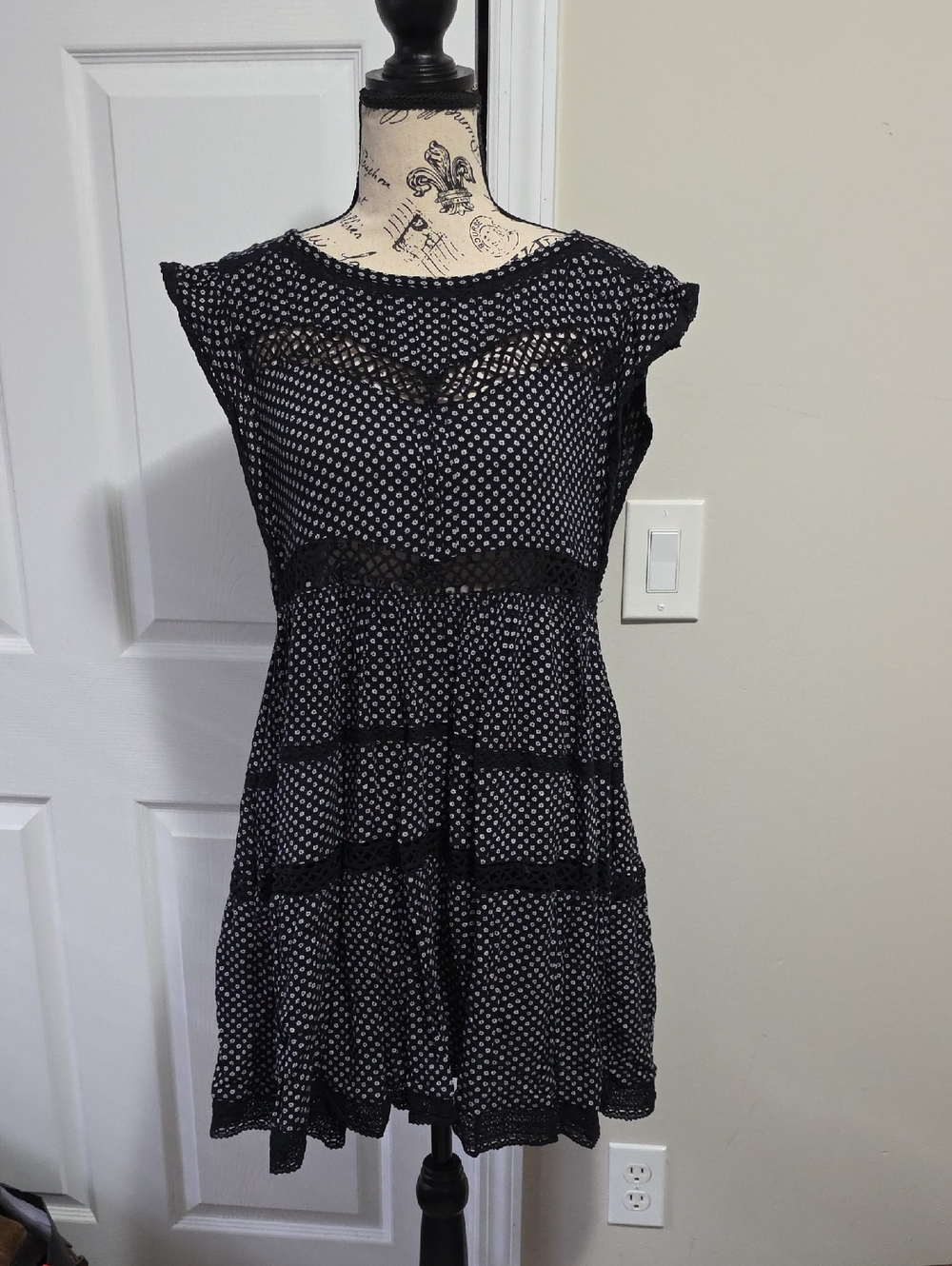 Free People Retro Kitty Dress Polka Dot Floral key Hole Back XS